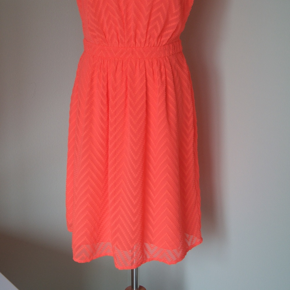 NWT J.Crew  Sleeveless Chiffon Dress in Zigzag - Picture 6 of 8